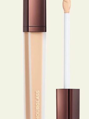 Hourglass Nude Liquid Concealer - Light Nude